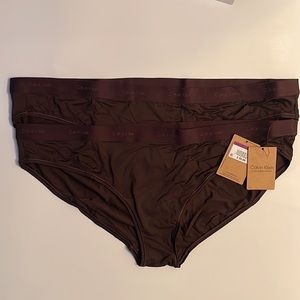 NWT Calvin Klein Women's Form to Body Bikini Panty 2x
